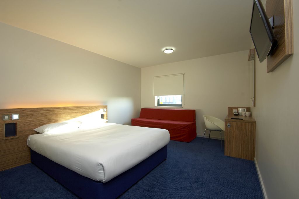 Travelodge London Stratford Hotel Номер фото